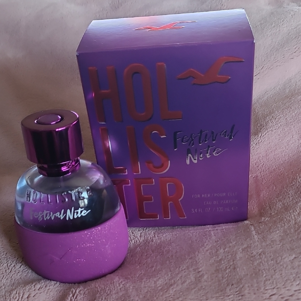 Hollister Festival Nite For Her